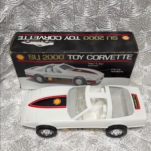 The Shell White SU 2000 Toy Corvette
